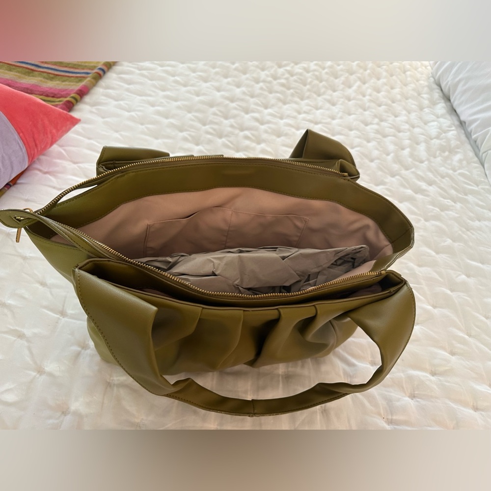 NWT House of Want How We Chill Tote in Olive - Picture 5 of 10